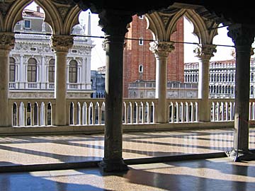 [doge’s palace arches]